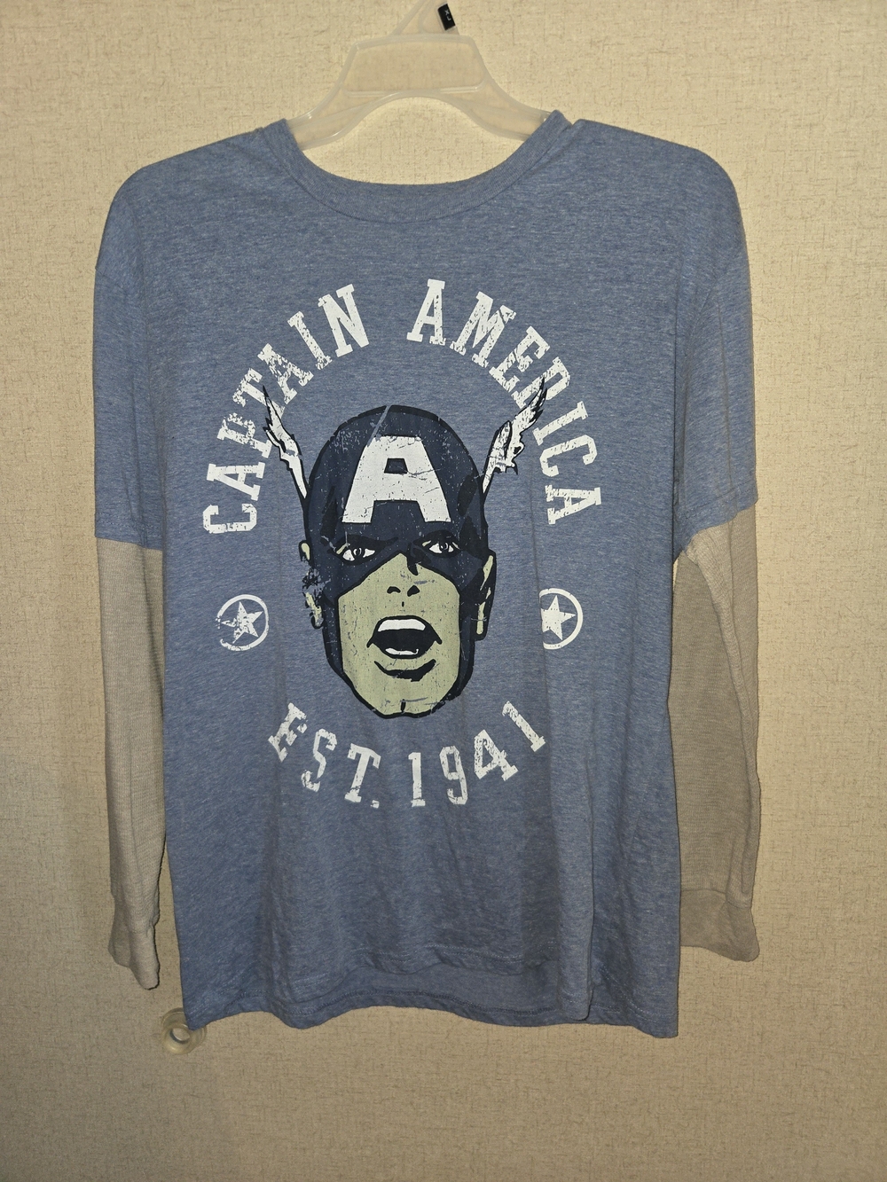 Captain America Graphic Long-Sleeve Shirt - Blue and Beige Xl